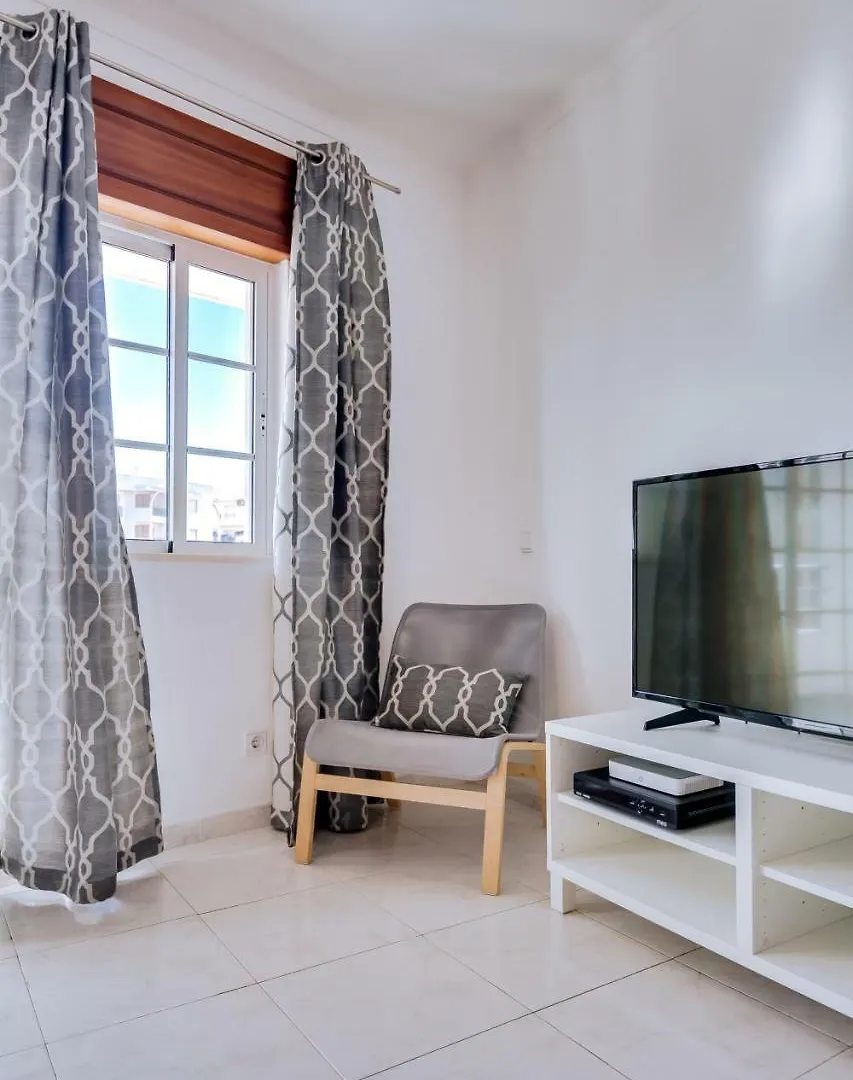 Rei - Quarteira - 3 Min To The Beach Vilamoura
