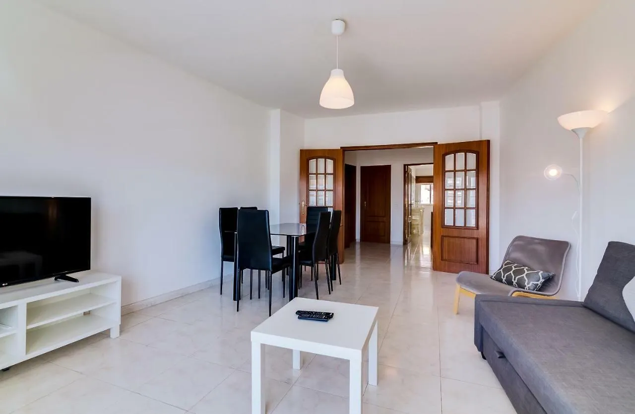 Rei - Quarteira - 3 Min To The Beach Vilamoura Apartment